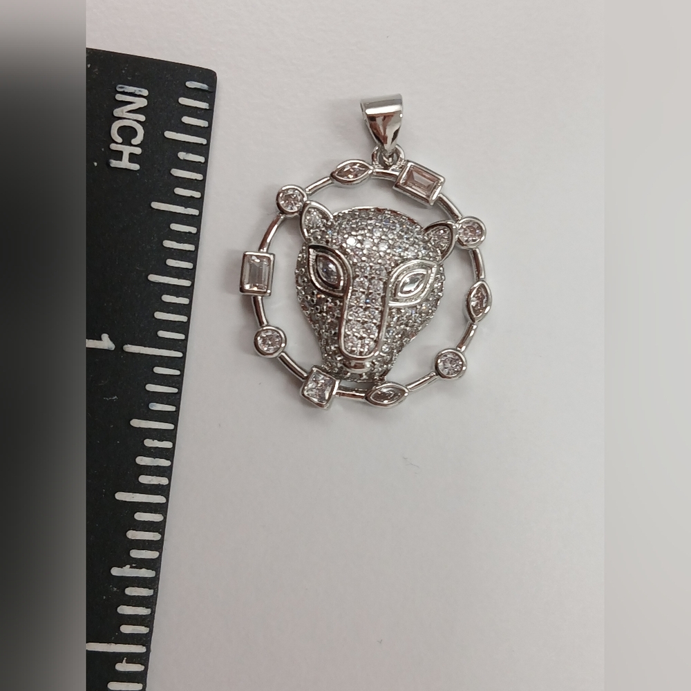 Nwot 18k White Gold Plated Panther Pendant By Pretty Bird Jewelry - Picture 4 of 7